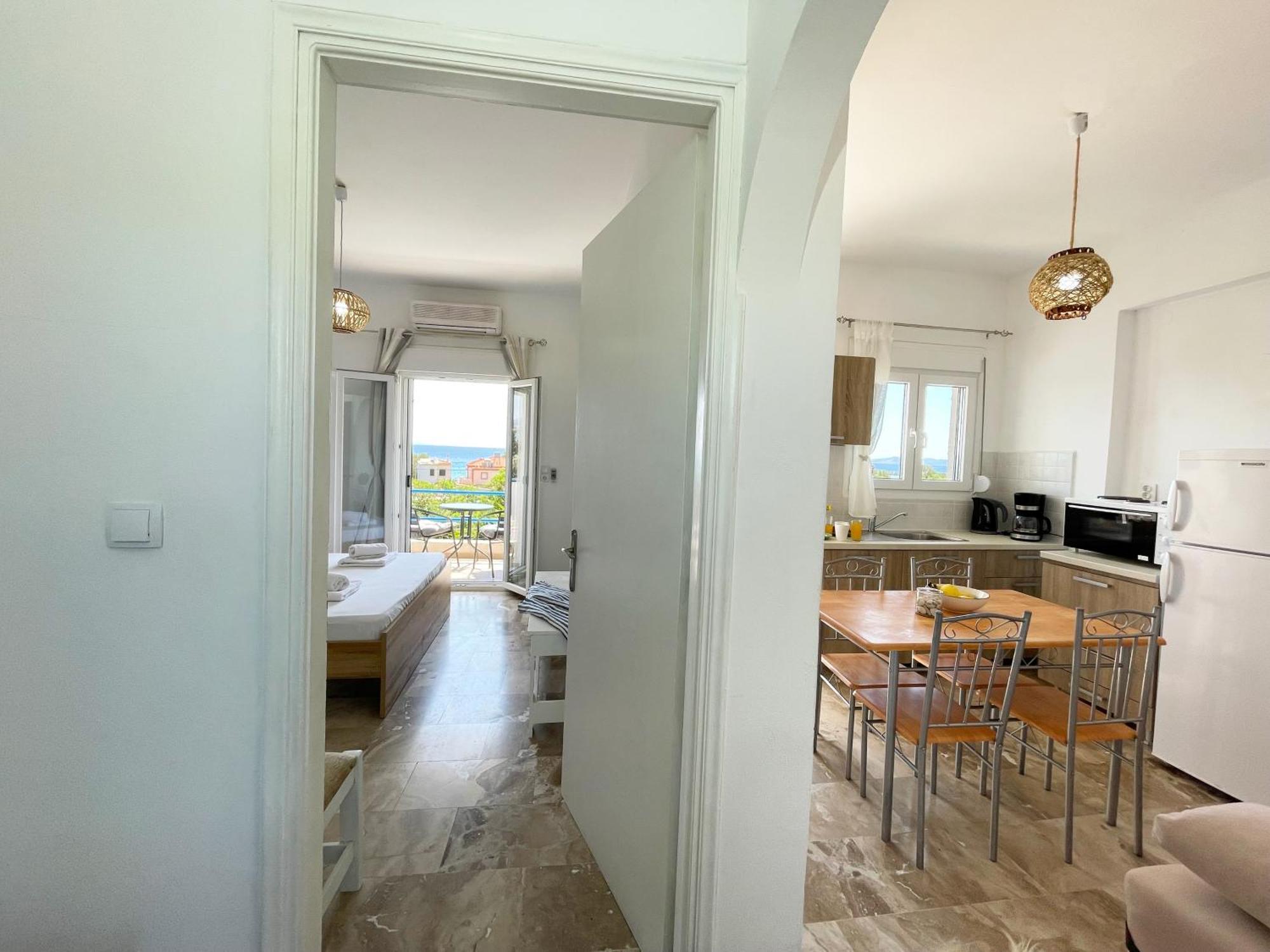 Odysseas Apartments 2 Marathókampos Eksteriør bilde